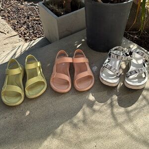 Selling my Tevas collection. Size 9